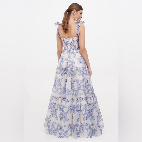 Hydrangea Tender floral maxi tie-strap dress - Picture 3 of 15